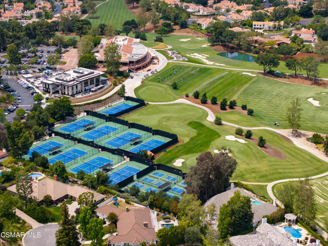 1600 Crown Ridge Court, Westlake Village CA: https://media.crmls.org/mediaz/2a16521f-7904-4f05-b5af-7ae488743607.jpg
