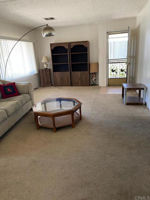 Detail Gallery Image 3 of 6 For 1120 Pepper Dr #115,  El Cajon,  CA 92021 - 2 Beds | 2 Baths