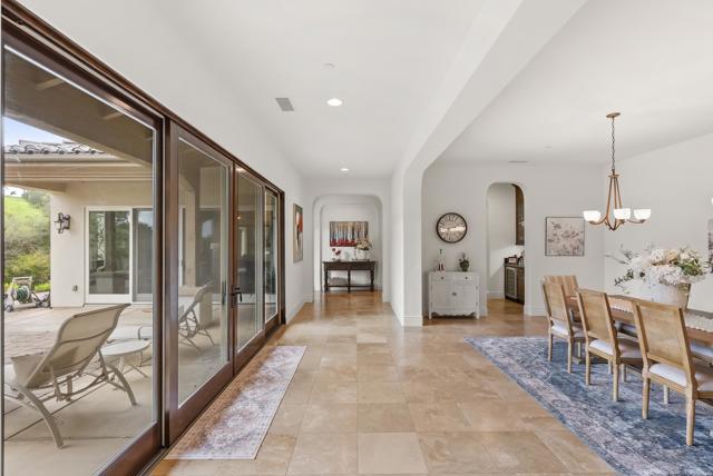 Detail Gallery Image 11 of 49 For 4229 Bridlewood Rd, Fallbrook,  CA 92028 - 4 Beds | 3/1 Baths