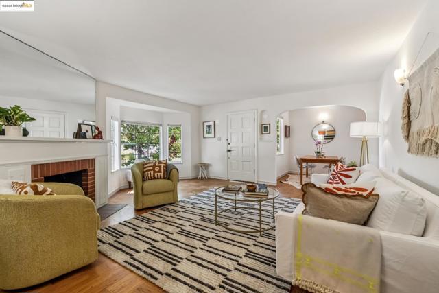 22574 6Th St, Hayward CA: https://media.crmls.org/mediaz/2a177bc7-d646-4b37-9849-8a413c5cda93.jpg