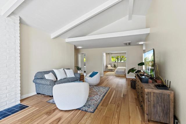 149 E Hilton Drive, Boulder Creek CA: https://media.crmls.org/mediaz/2a182331-193d-4f12-be4d-9272f62d0fc0.jpg