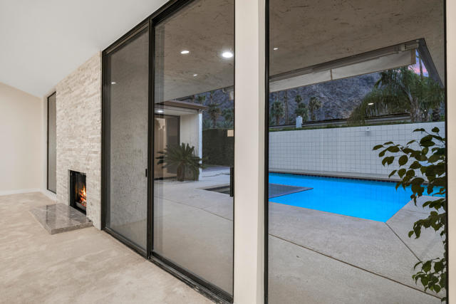 46428 War Bonnet Circle, Indian Wells CA: https://media.crmls.org/mediaz/2a191033-2976-4763-b3da-e8f65e2f4400.jpg
