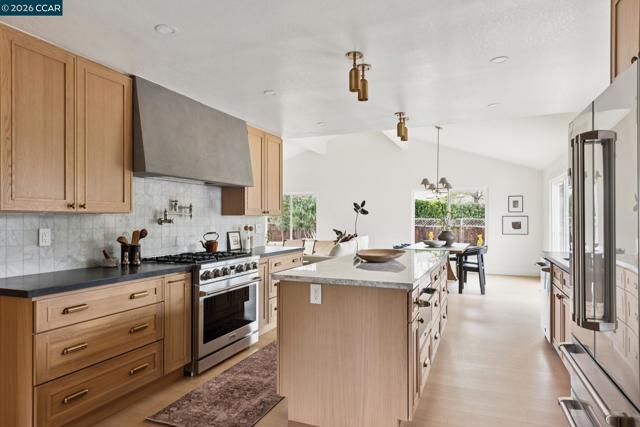 Image 10 of 60 For 3085 Avellano Drive