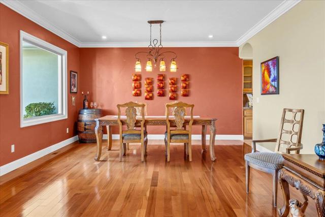 4116 Ashford Circle, Hollister CA: https://media.crmls.org/mediaz/2a19a3e8-f213-4ca9-9e2c-3fb734922277.jpg