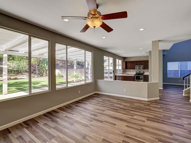 Detail Gallery Image 18 of 51 For 13467 Leafwood Dr, Corona,  CA 92883 - 4 Beds | 3 Baths