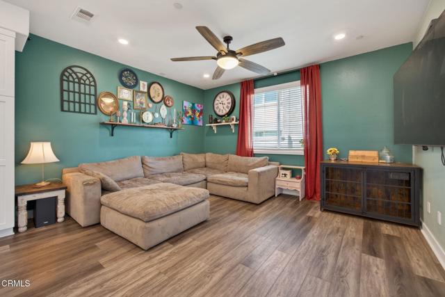 Detail Gallery Image 11 of 63 For 562 Kumquat Ct, Santa Paula,  CA 93060 - 5 Beds | 4 Baths