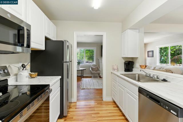 Image 11 of 49 For 755 Palmer Road