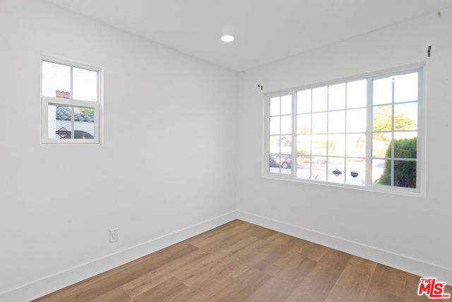 6727 7th Avenue, Los Angeles CA: https://media.crmls.org/mediaz/2a1c5b4b-5dc2-4796-9b1d-692fdb5b0100.jpg