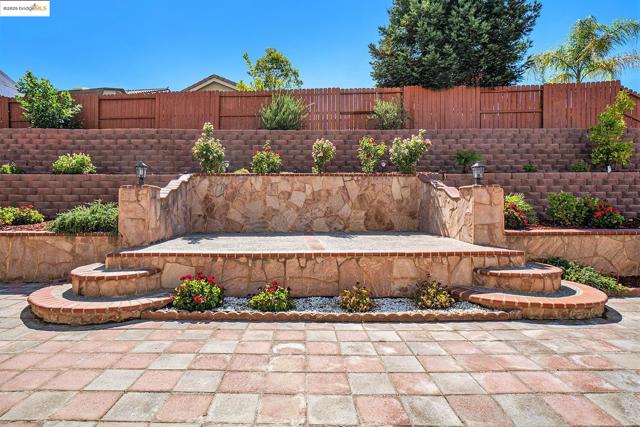 5235 Ramsdell Ct, Antioch CA: https://media.crmls.org/mediaz/2a1c7a7d-0577-408e-8904-fb40ac366338.jpg