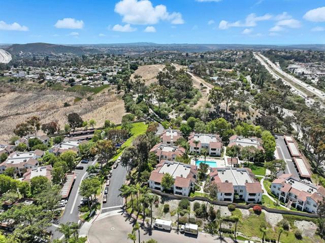 13330 Caminito Ciera, San Diego CA: https://media.crmls.org/mediaz/2a1c7b2b-9b6d-45ed-8ae1-d085f79b5d54.jpg