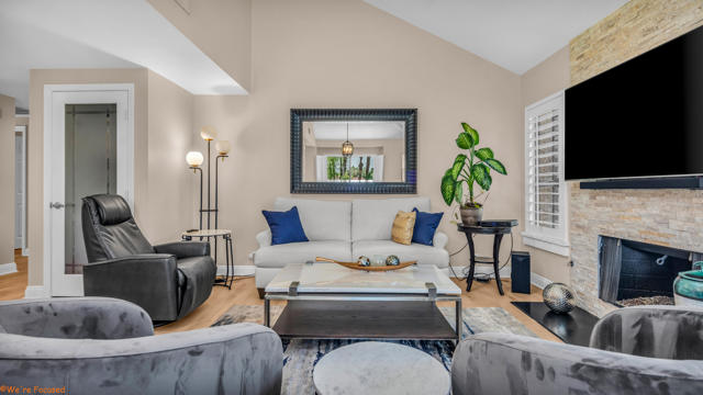 110 Trento Circle, Palm Desert CA: https://media.crmls.org/mediaz/2a1c9895-2909-4d00-af21-5aca5377652d.jpg