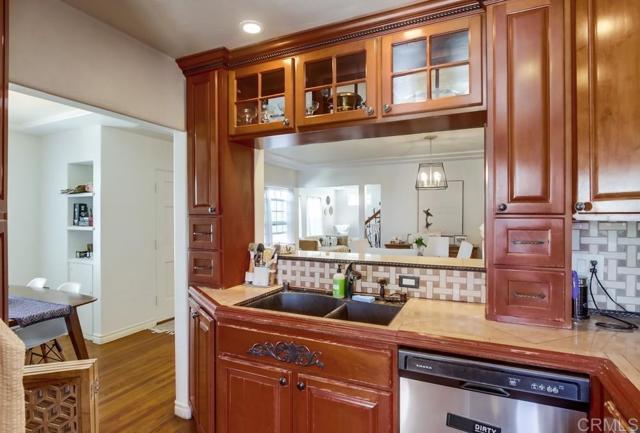 4141 Whittier Street, Ocean Beach (San Diego) CA: https://media.crmls.org/mediaz/2a1c9b93-7172-4e43-810c-bf27d63f91a1.jpg