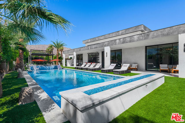 78155 Calle Cadiz, La Quinta CA: https://media.crmls.org/mediaz/2a1cf1de-f435-41be-be68-b5def128b820.jpg