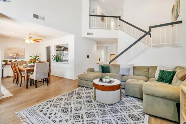 385 Kensington Cmn, Livermore CA: https://media.crmls.org/mediaz/2a1d48bb-0cae-4ce7-8607-e598d2a3b6ed.jpg