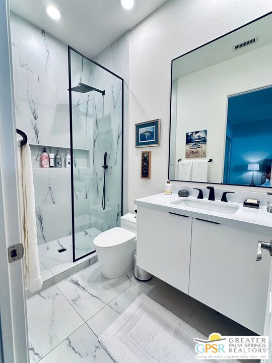 47925 Via Livorno, La Quinta CA: https://media.crmls.org/mediaz/2a1d511e-83bd-487f-b726-01eed25fe291.jpg