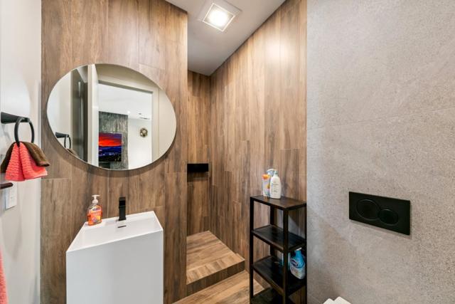 1169 Stockton Avenue, South Lake Tahoe CA: https://media.crmls.org/mediaz/2a1dde01-2f77-453e-a024-89330ae0c520.jpg