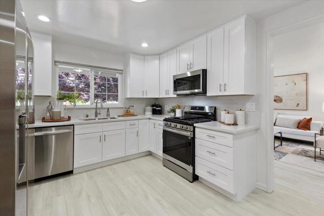 3562 Earl Drive, Santa Clara CA: https://media.crmls.org/mediaz/2a1e1536-761a-4dd6-9396-c48736944366.jpg