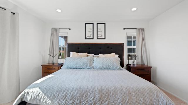 262 Camellia Way, Vista CA: https://media.crmls.org/mediaz/2a1e2862-45e4-480d-b68a-062e55330ab0.jpg