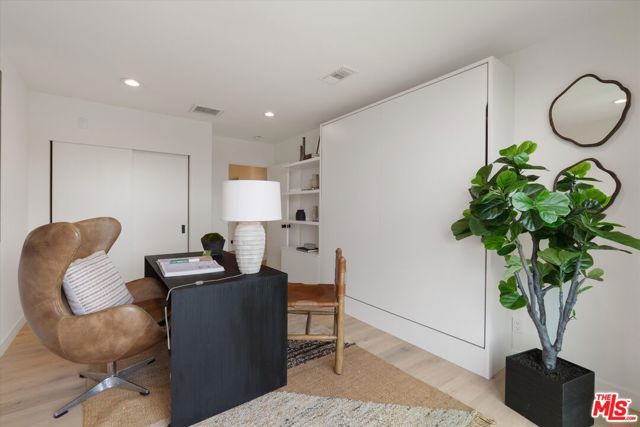Image 47 of 75 For 5255 Veronica Street