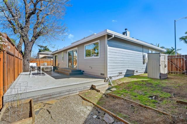 3715 Tranquility Court, Santa Cruz CA: https://media.crmls.org/mediaz/2a1ee24c-6b0c-455d-9a06-c621697e72f7.jpg