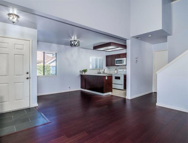 350 Creekview Drive, Morgan Hill CA: https://media.crmls.org/mediaz/2a1f41f5-4fa7-4794-9615-b7ec033c7222.jpg
