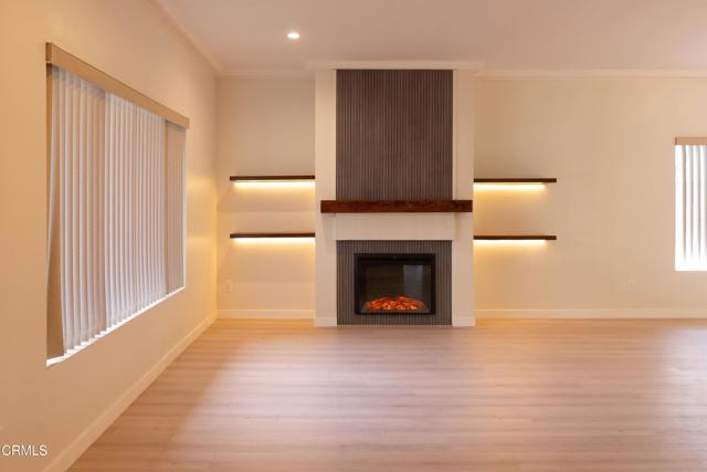 Detail Gallery Image 2 of 16 For 234 N Kenwood St #202,  Glendale,  CA 91206 - 2 Beds | 2 Baths