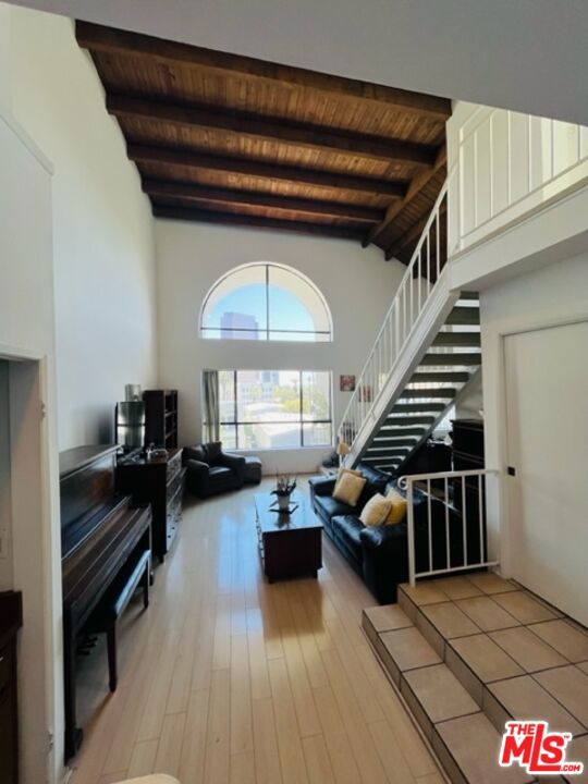 221 S Gale Drive #401