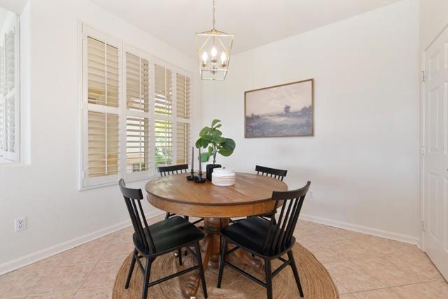 1817 Barn Valley Lane, Lincoln CA: https://media.crmls.org/mediaz/2a213bee-c6f0-4d92-bb99-e7f2442fb9a1.jpg