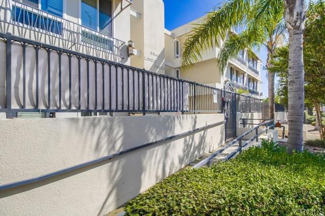 Detail Gallery Image 8 of 39 For 5540 Lindo Paseo #5,  San Diego,  CA 92115 - 2 Beds | 2 Baths