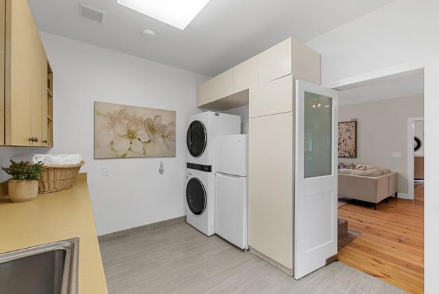 18101 Idylwild Road, Los Gatos CA: https://media.crmls.org/mediaz/2a216763-7257-4975-a1b4-b27cf9cc06d3.jpg