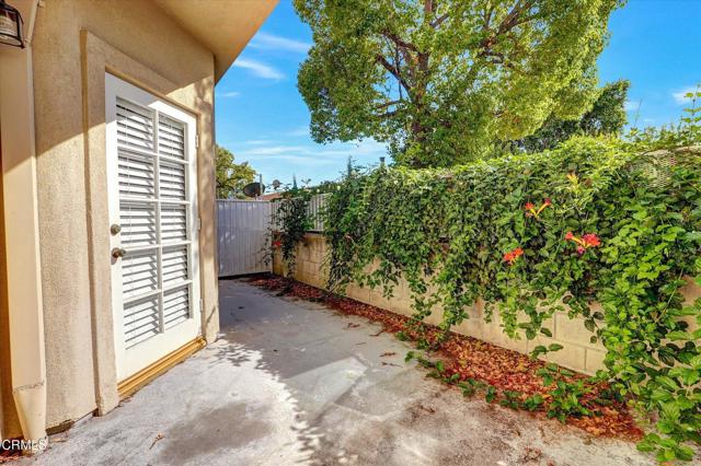 Detail Gallery Image 15 of 43 For 719 E Tujunga #B,  Burbank,  CA 91501 - 3 Beds | 2/1 Baths