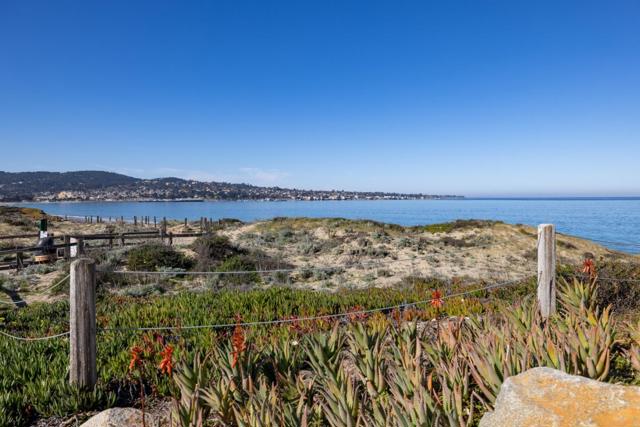 Image 13 of 27 For 125 Surf Way 305