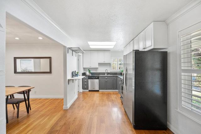 1986 Cottle Avenue, San Jose CA: https://media.crmls.org/mediaz/2a230547-bae5-4284-b620-72acbdc8a5d5.jpg