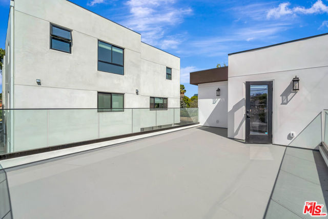 1921 Federal Avenue, Los Angeles CA: https://media.crmls.org/mediaz/2a231659-4131-49be-b24e-e3bb4ae3e64e.jpg