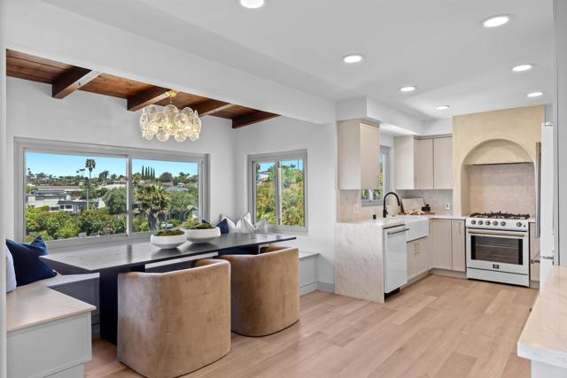 5740 Daffodil Lane, San Diego CA: https://media.crmls.org/mediaz/2a232ae9-2613-4b39-8e00-b910b176fc08.jpg