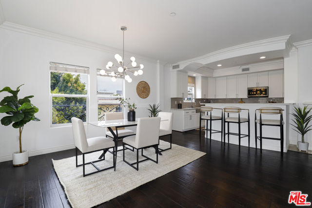 1862 S Bentley Avenue, Los Angeles CA: https://media.crmls.org/mediaz/2a2378bb-0420-4e7c-a96a-6c31a1fcd067.jpg