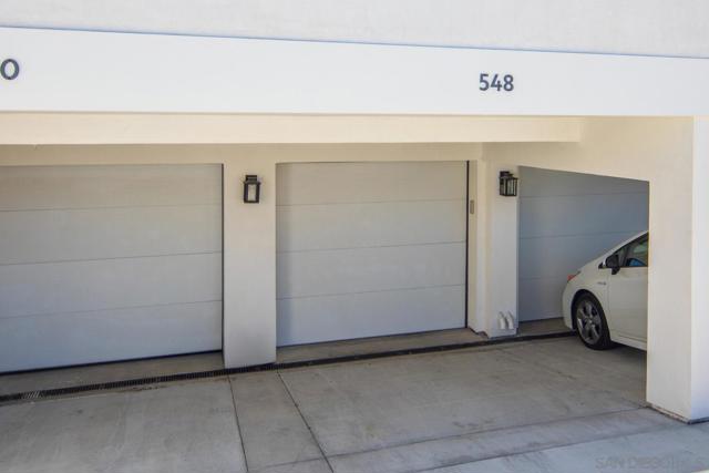 548 G Avenue, Coronado CA: https://media.crmls.org/mediaz/2a24170b-a6f7-44b9-b382-6f9c600ef042.jpg