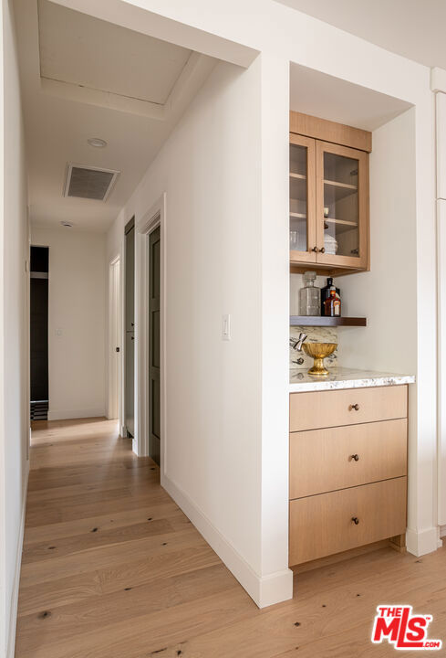 7609 Alverstone Avenue, Los Angeles CA: https://media.crmls.org/mediaz/2a26add0-0518-4362-8a51-00b5c5866fdf.jpg