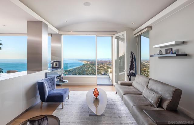 Image 16 of 50 For 2032 Via Casa Alta