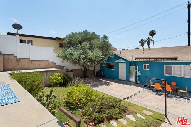 1179 Bellevue Avenue, Los Angeles CA: https://media.crmls.org/mediaz/2a277321-835e-4666-8199-c1cadb977068.jpg