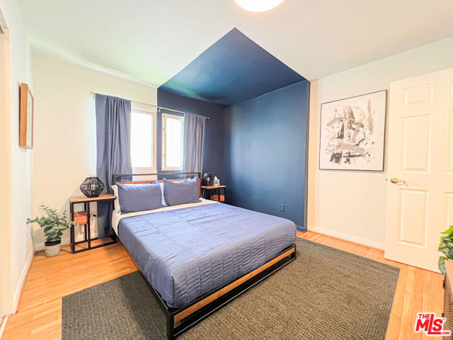 1173 Amherst Avenue, Los Angeles CA: https://media.crmls.org/mediaz/2a277492-de3e-4cd0-99a2-5373dd23f818.jpg