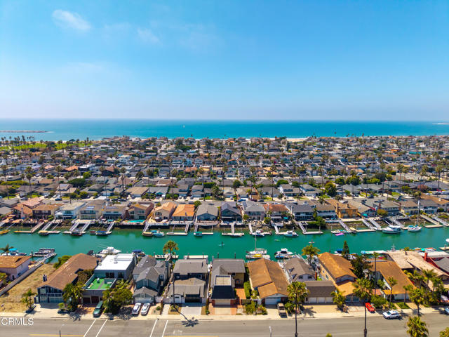 2851 Seahorse Avenue, Ventura CA: https://media.crmls.org/mediaz/2a29c66c-4b6b-41e2-beb7-dc1a0a66607a.jpg