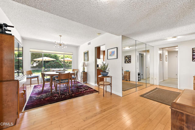 Detail Gallery Image 12 of 41 For 633 Camino Roberto, Thousand Oaks,  CA 91360 - 4 Beds | 2/1 Baths