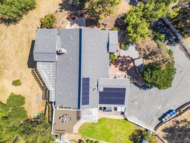 14027 Jamul Dr, Jamul CA: https://media.crmls.org/mediaz/2a2a4f19-ceab-4e67-8b5c-6cd1fde25a7b.jpg