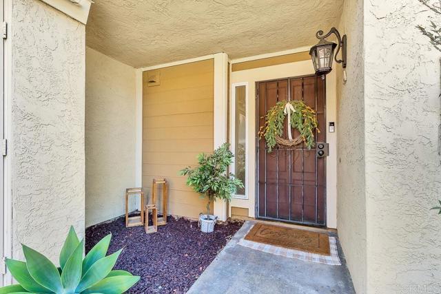 Detail Gallery Image 20 of 23 For 10727 Holly Meadows Dr, Santee,  CA 92071 - 3 Beds | 2/1 Baths