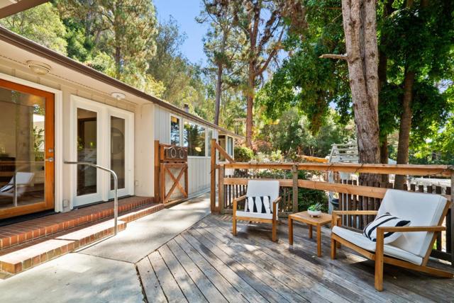 530 Flume Road, Aptos CA: https://media.crmls.org/mediaz/2a2c593a-1d84-4b07-a659-00ac13304370.jpg