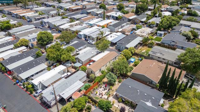 55 PACIFICA AVE, Bay Point CA: https://media.crmls.org/mediaz/2a2d0fe3-bc13-40ad-a07e-e2e494bccc74.jpg