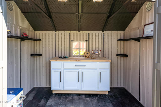 136 Los Angeles Avenue, Oxnard CA: https://media.crmls.org/mediaz/2a2da1ec-9dda-4d32-9878-a4760082d1c8.jpg