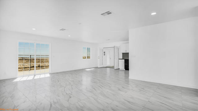 Image 2 of 31 For 943 Pelican Island Court