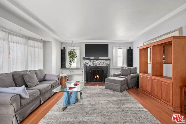 10942 Wagner Street photo 5